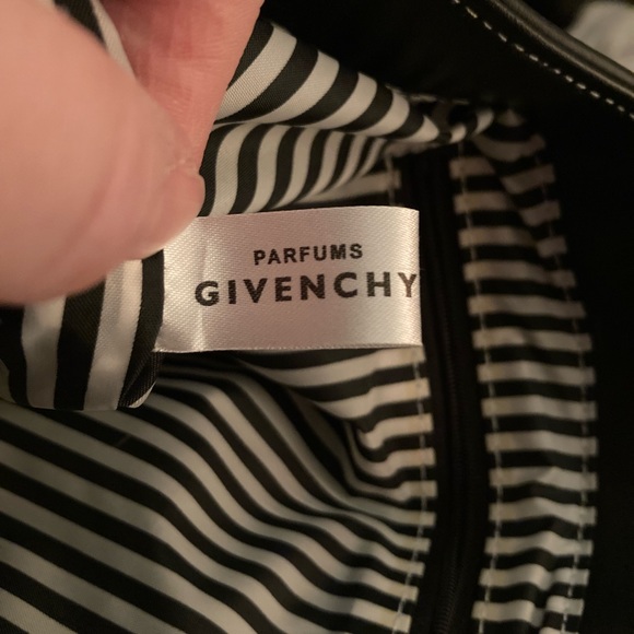 Givenchy black tote (perfect for laptop/ipad) - Picture 3 of 3